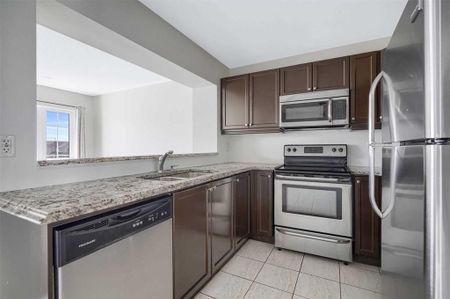 For Lease - 22 Donomore Drive, Brampton, Ontario - Photo 3