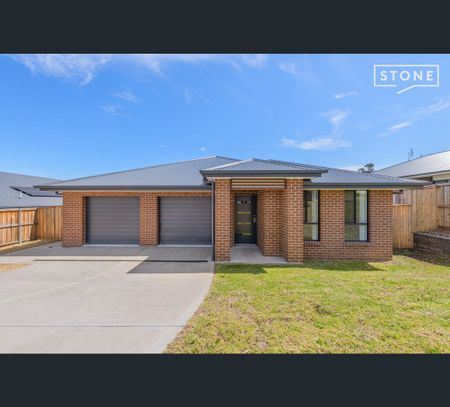 29A Macquarie Avenue, Cessnock, NSW 2325 - Photo 2