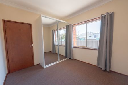 Beachside - Ground Floor Two Bedroom Unit - Photo 4