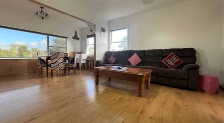 BEAUTIFUL 3 BEDROOM HOME - Photo 4