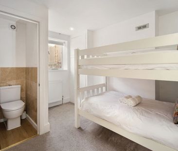 Sharsted Street - Photo 6