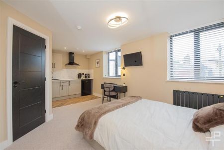 Studio to rent - Photo 2