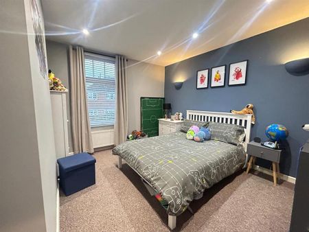 2 bedroom terraced house to rent - Photo 4