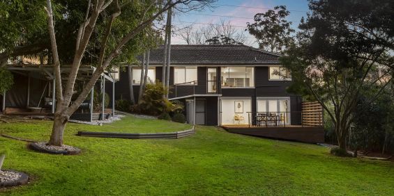 Spacious Family Living Backing onto Murray Farm Reserve - Photo 3