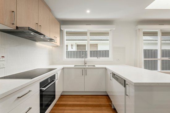 SPACIOUS TOWNHOUSE - Photo 1