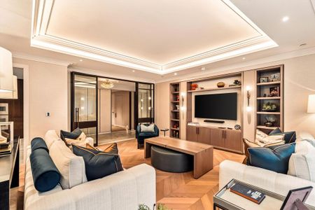 4 bedroom flat to rent - Photo 2