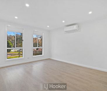 Character And Charm With Modern Style! - Photo 1