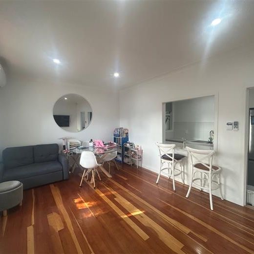 1 BEDROOM - KOHI RD - FURNISHED - Photo 1