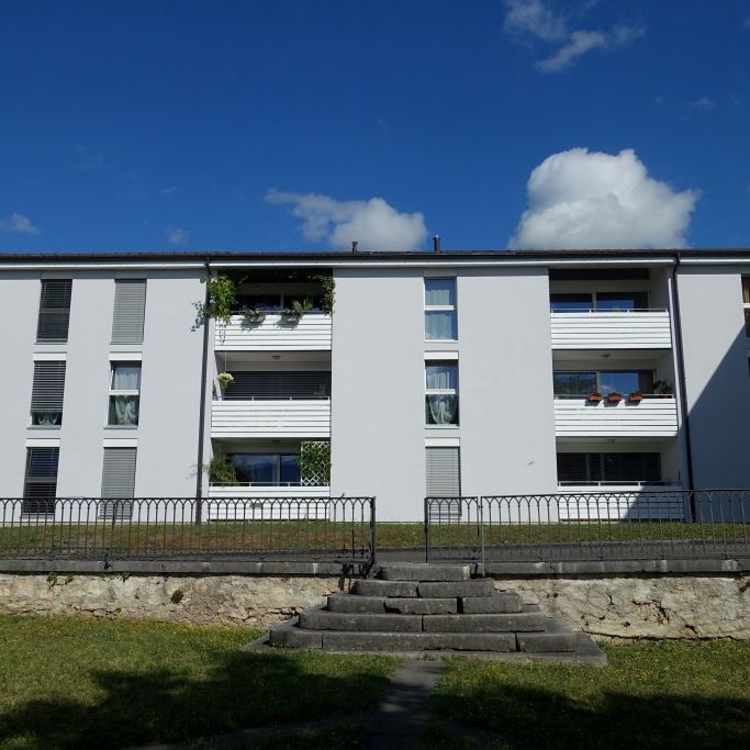 Appartement de 4.5 pièces au rez-de-chaussée - Photo 2
