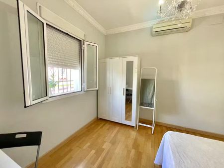 Calle Porvenir, Sevilla, Andalusia 41013 - Photo 4