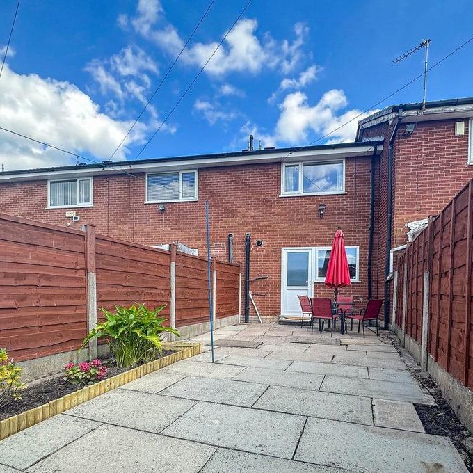 2 bedroom terraced house to rent - Photo 1