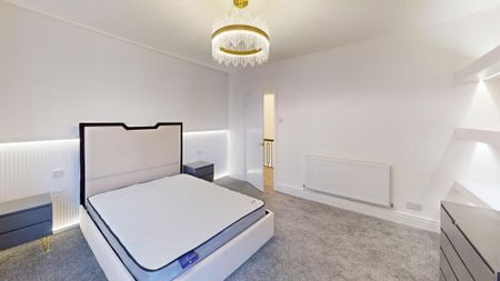 3 bedroom terraced house to rent - Photo 2