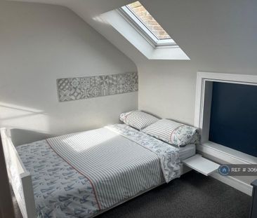 1 bedroom in a house share to rent - Photo 6