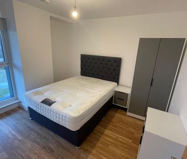 1 Bed Flat, Pomona Strand Old Trafford, M16 - Photo 3