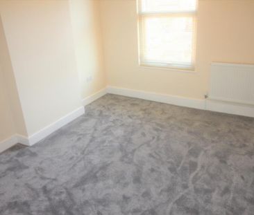 2 bedroom house to rent - Photo 2