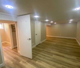 One bedroom basement for rent - Photo 1