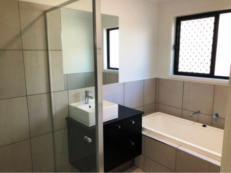 16 Majestic Place, Runcorn, QLD - Photo 3