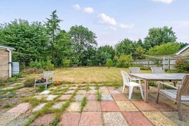 Makins Road, Henley On Thames, RG9 - Photo 1