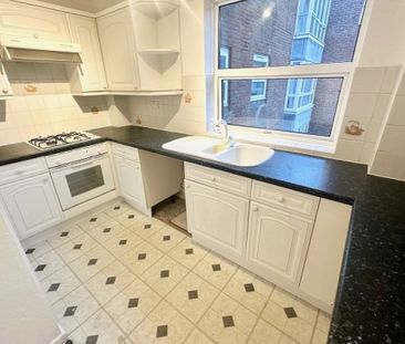 Market Close, POOLE - Photo 5