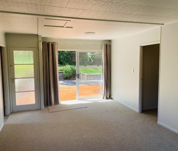 Property Management46 Trias Road, Sunnynook - House for Rent - Photo 1
