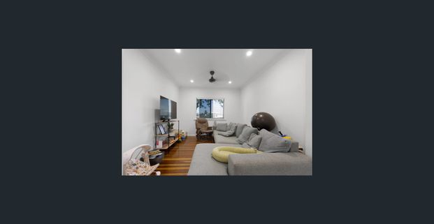 RENOVATED COTTAGE - Photo 1