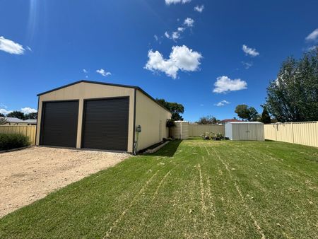 Home For Rent - Photo 3