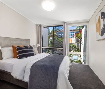 Iconic Triple Level Terrace in Ultimo! - Photo 6