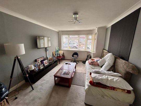 6 bedroom house of multiple occupation to rent - Photo 1