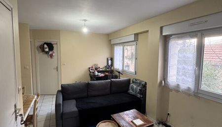 Appartement 2 pièces 34m2 REIMS 510 euros - Photo 2