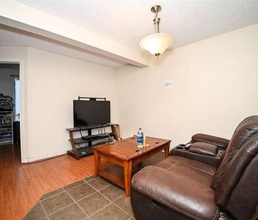 3 Beds 1,5 Baths House - Photo 4