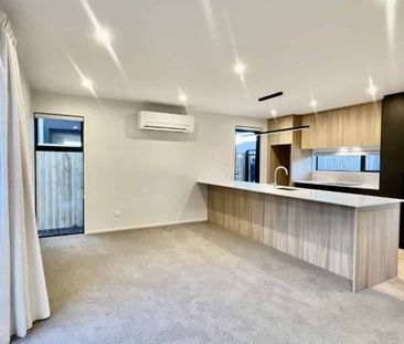 3 Bedroom 2 Bathroom with Garage - Photo 3