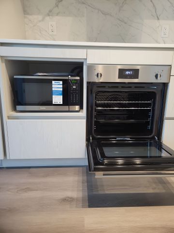 For Lease - 28 Interchange Way Unit# 2201, Vaughan, Ontario - Photo 2