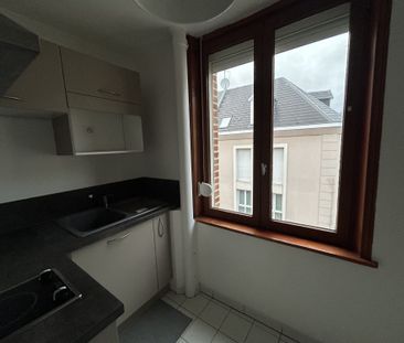 Location Appartement 4 pièces 50m² AMIENS 80000 - Photo 2