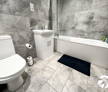 2 bedroom flat to rent - Photo 6