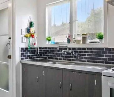 Charming Two Bedroom Home In Turangi - Photo 3