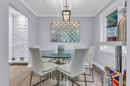 For Lease - 115 Ashbourne Drive, Toronto, Ontario - Photo 2