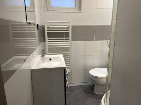 T2 - 21m2 - Proche Gare - Photo 5