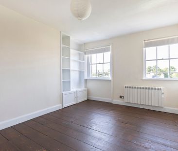 Berkeley Place, Cheltenham GL52 6DB - Photo 1