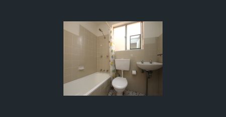 Well Presented Two Bedroom Apartment with Lock up Garage - Photo 2