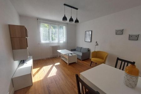 Louer appartement 2 pièces de 40 m² - Photo 2