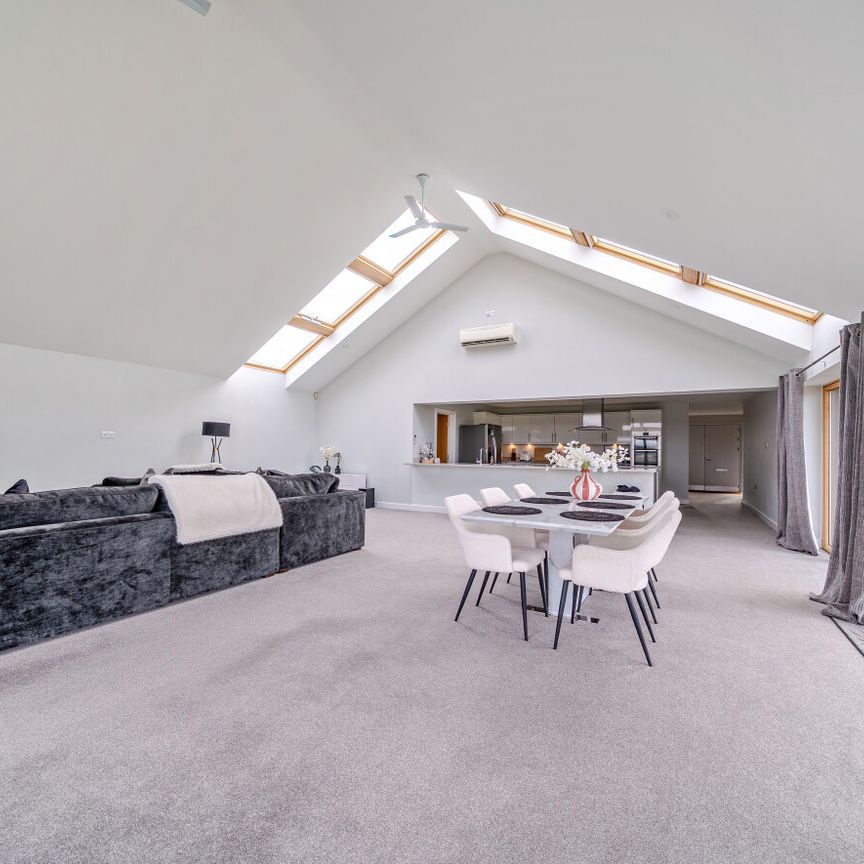 4 bedroom detached bungalow to rent - Photo 1