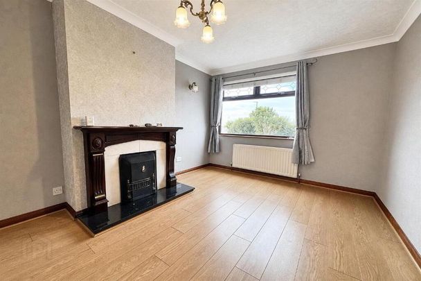 164 East Street, Newtownards, BT23 7DD - Photo 1