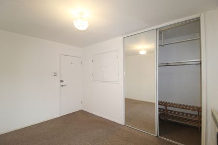 2 Bed End Terrace, St. James's Road, SE1 - Photo 5