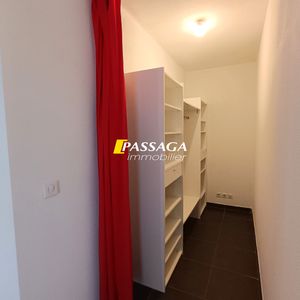 Location Appartement 1 pièce 37m² - Photo 2