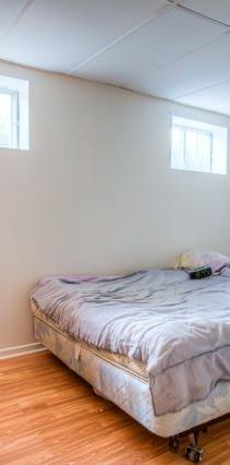 Chambly – Grand 4 et demi semi meublé à louer – Tout inclus - Photo 1