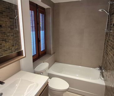 Studio TOUT INCLUS : Internet Illimité, TV, Lit, Électros! PRÊT-À-V... - Photo 1