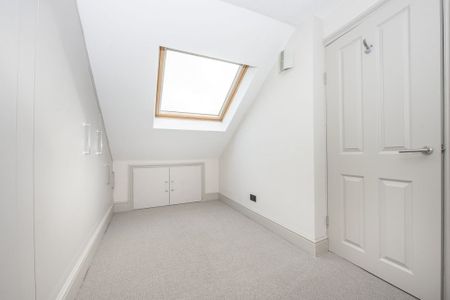 5 bedroom terraced house to rent - Photo 2