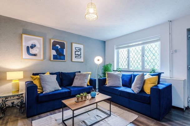 2 Bed Terraced House, Broad Street, M6 - Photo 1