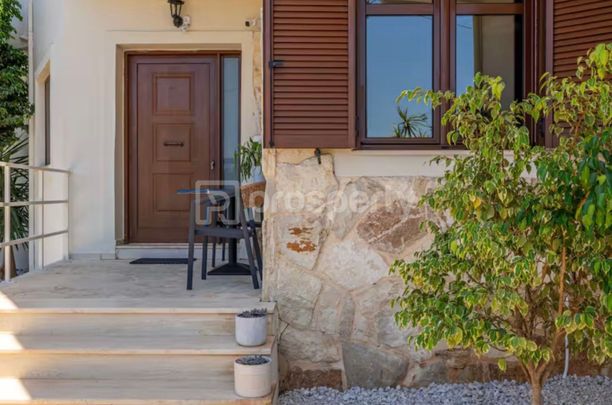 Διαμέρισμα για ενοικίαση Κέντρο (Χερσόνησος) - Photo 1