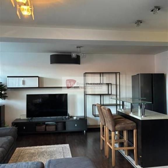 Prenájom 3-izb.byt s balkónom,69m2,kryté parkovanie,Bratislava-Ružinov - Photo 1